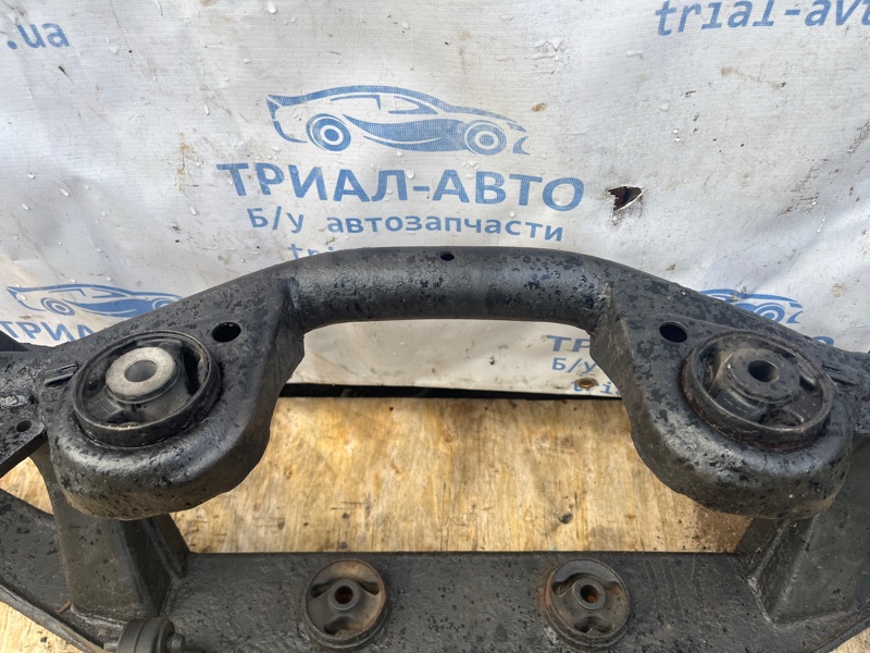 Балка задней подвески Korando 2010-2019 C200 2.0 diesel D20Dt Балка задней подвески Korando 2010-2019 C200 2.0 diesel D20Dt