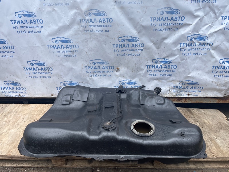 Запчасть бак топливный металлический Toyota Camry 2001-2006 XV30 3.0 Бензин 1MZFE 7700133120 Б/У Бак топливный металлический Toyota Camry 2001-2006 XV30 3.0 Бензин 1MZFE 7700133120 Б/У