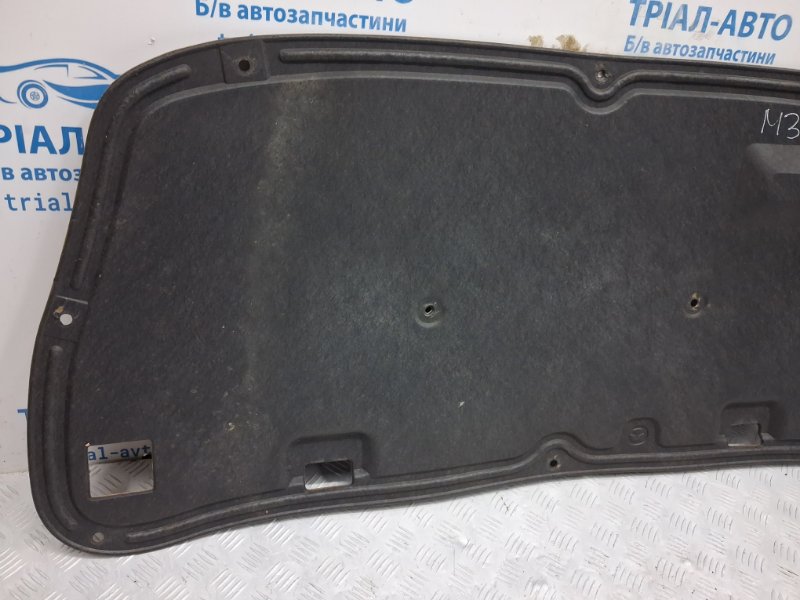 Обшивка капота Mazda 3 BM 2.2 diesel Обшивка капота Mazda 3 BM 2.2 diesel