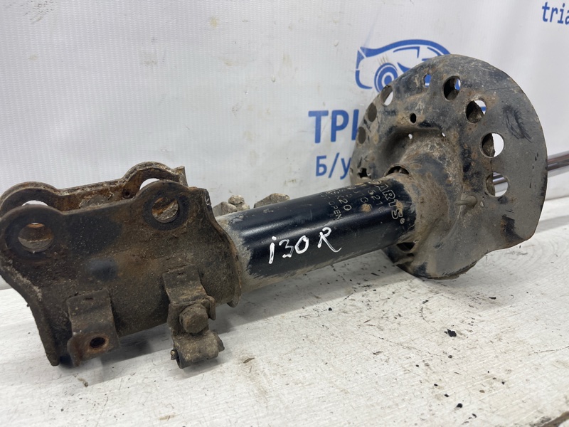 Амортизатор передний правый Hyundai I30 FD 1.6 diesel D4FB