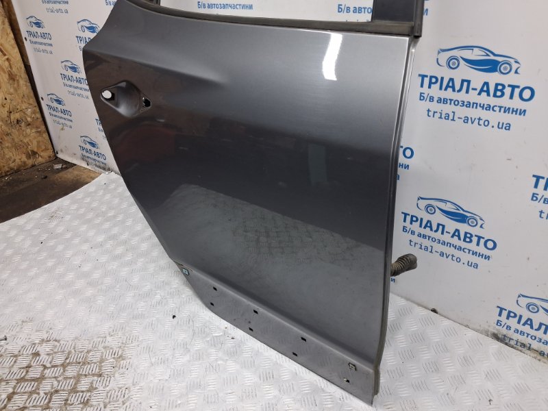 Дверь задняя правая Hyundai IX35 LM 1.7 diesel D4FD Дверь задняя правая Hyundai IX35 LM 1.7 diesel D4FD