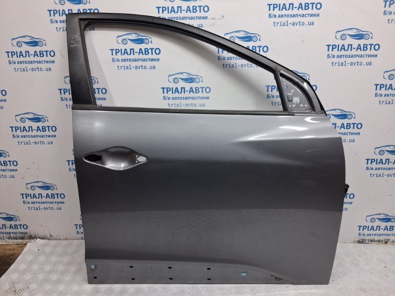 Запчасть дверь передняя правая Hyundai IX35 2009-2015 LM 1.7 diesel D4FD 760042Y011 Б/У Дверь передняя правая Hyundai IX35 2009-2015 LM 1.7 diesel D4FD 760042Y011 Б/У