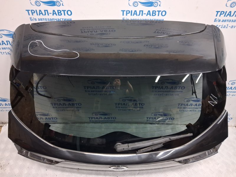 Крышка багажника Qashqai 2013-2022 J11 1.6 diesel R9M Крышка багажника Qashqai 2013-2022 J11 1.6 diesel R9M
