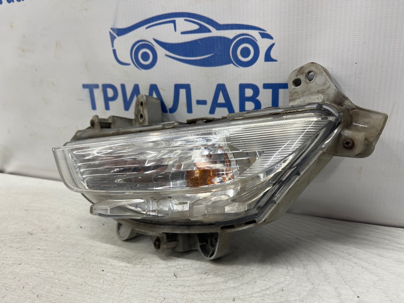 Фара противотуманная правая Mazda 3 BM 2.2 diesel Фара противотуманная правая Mazda 3 BM 2.2 diesel