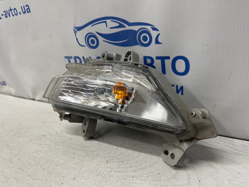 Фара противотуманная левая Mazda 3 BM 2.2 diesel