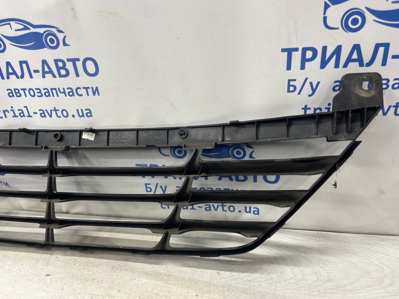 Решетка бампера центральная IX35 2009-2015 LM 1.7 diesel D4FD Решетка бампера центральная IX35 2009-2015 LM 1.7 diesel D4FD