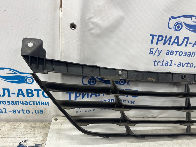 Решетка бампера центральная IX35 2009-2015 LM 1.7 diesel D4FD Решетка бампера центральная IX35 2009-2015 LM 1.7 diesel D4FD