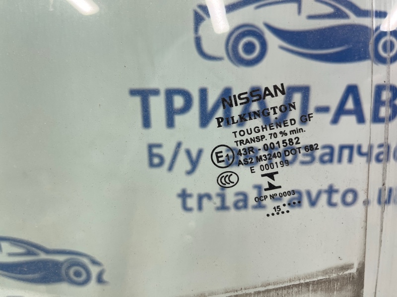 Стекло двери переднее левое Nissan Qashqai J11 1.6 diesel R9M Стекло двери переднее левое Nissan Qashqai J11 1.6 diesel R9M