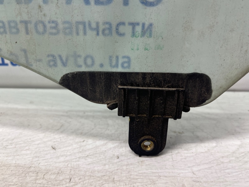 Стекло двери переднее левое Hyundai IX35 LM 1.7 diesel D4FD Стекло двери переднее левое Hyundai IX35 LM 1.7 diesel D4FD