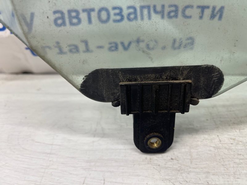 Стекло двери переднее правое Hyundai IX35 LM 1.7 diesel D4FD