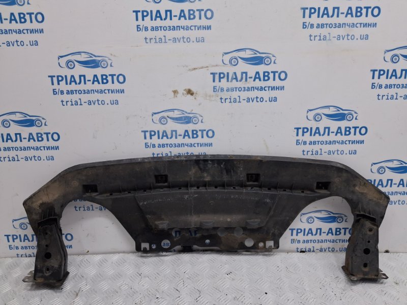Запчасть защита бампера переднего Mazda 3 2013-2019 BM 2.2 diesel B45A500S0C Б/У Защита бампера переднего Mazda 3 2013-2019 BM 2.2 diesel B45A500S0C Б/У