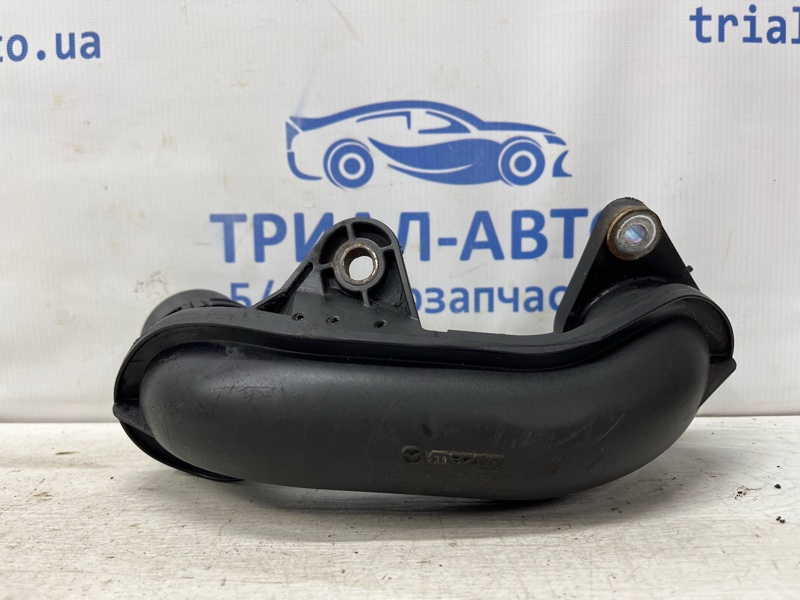 Запчасть патрубок интеркулера Mazda 3 2013-2019 BM 2.2 diesel SH0113331 Б/У Патрубок интеркулера Mazda 3 2013-2019 BM 2.2 diesel SH0113331 Б/У