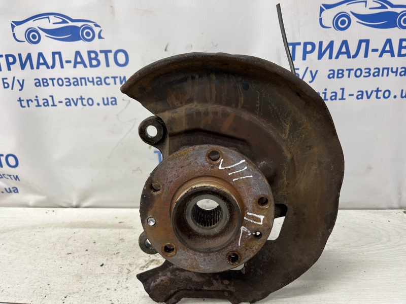 Кулак поворотный левый со ступицей Qashqai 2013-2022 J11 1.6 diesel R9M Кулак поворотный левый со ступицей Qashqai 2013-2022 J11 1.6 diesel R9M