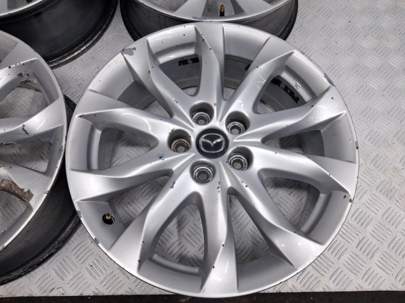 Диски титан комплект R18 3 2013-2019 BM 2.2 diesel Диски титан комплект R18 3 2013-2019 BM 2.2 diesel