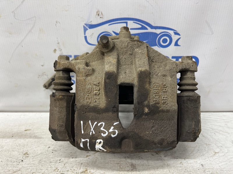Суппорт передний правый Hyundai IX35 2009-2015 LM 1.7 diesel D4FD 581302Y050 Б/У