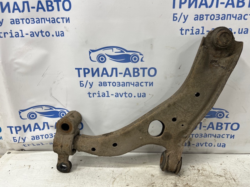 Рычаг правый 3 2013-2019 BM 2.2 diesel Рычаг правый 3 2013-2019 BM 2.2 diesel