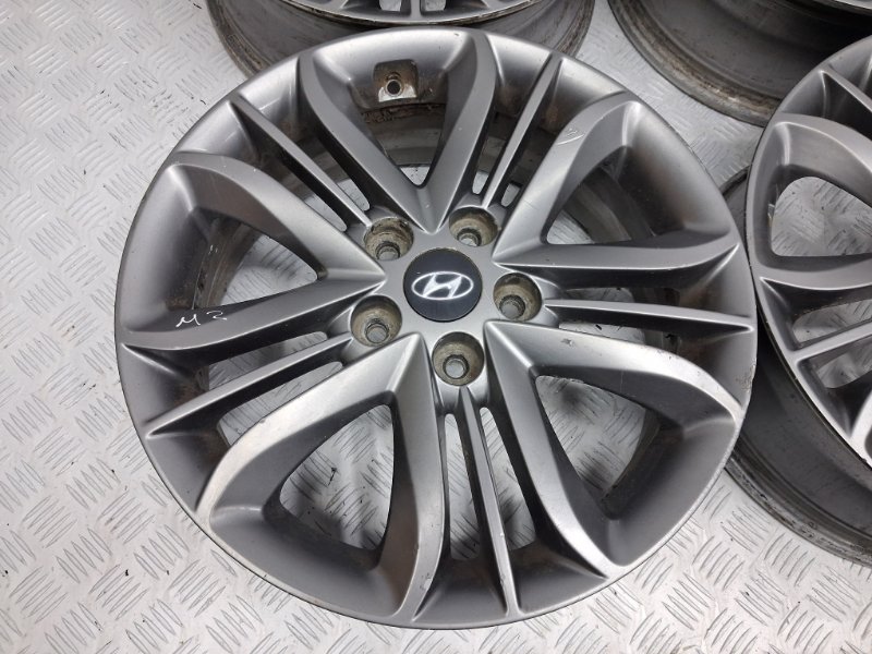 Диски титан комплект R17 IX35 2009-2015 LM 1.7 diesel D4FD Диски титан комплект R17 IX35 2009-2015 LM 1.7 diesel D4FD