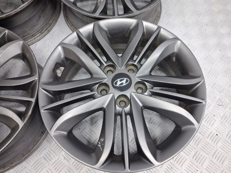 Диски титан комплект R17 IX35 2009-2015 LM 1.7 diesel D4FD Диски титан комплект R17 IX35 2009-2015 LM 1.7 diesel D4FD