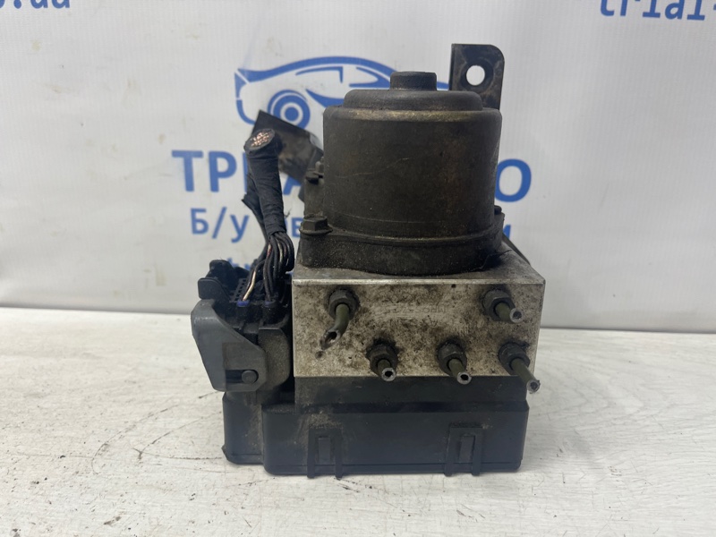 Блок abs Mitsubishi Pajero Sport 1996-2008 K9 2.5 Diesel 4D56 MR955425 Б/У