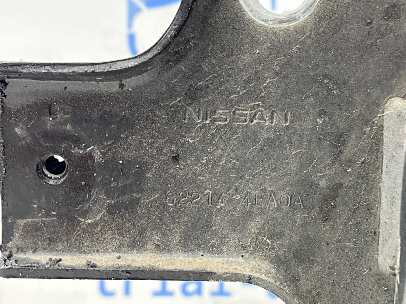 Кронштейн усилителя переднего бампера правый Qashqai 2013-2022 J11 1.6 diesel R9M