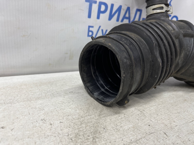 Патрубок воздушного фильтра Qashqai 2013-2022 J11 1.6 diesel R9M Патрубок воздушного фильтра Qashqai 2013-2022 J11 1.6 diesel R9M