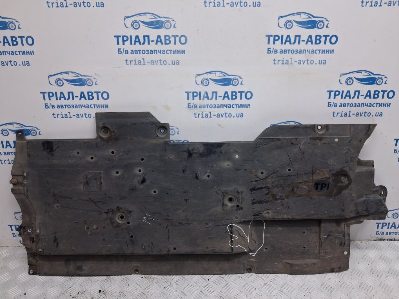 Запчасть защита Mazda 3 2013-2019 BM 2.2 diesel B45A563H0 Б/У Защита Mazda 3 2013-2019 BM 2.2 diesel B45A563H0 Б/У