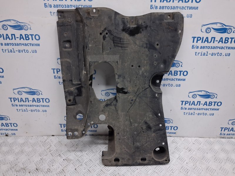 Запчасть защита Mazda 3 2013-2019 BM 2.2 diesel B45A561Z1 Б/У Защита Mazda 3 2013-2019 BM 2.2 diesel B45A561Z1 Б/У