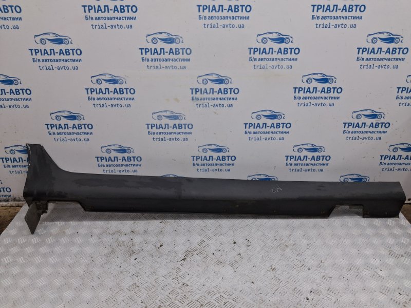 Запчасть накладка порога внешняя правая Hyundai IX35 2009-2015 LM 1.7 diesel D4FD 877522S000 Б/У Накладка порога внешняя правая Hyundai IX35 2009-2015 LM 1.7 diesel D4FD 877522S000 Б/У