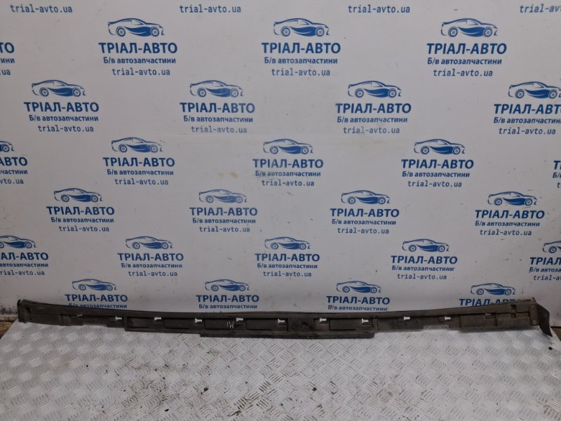 Накладка порога внешняя левая Mazda 3 2013-2019 BM 2.2 diesel BHS250491 Б/У