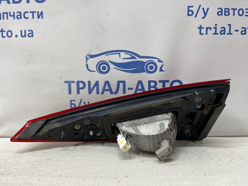 Фонарь задний внутренний левый 3 2013-2019 BM 2.2 diesel