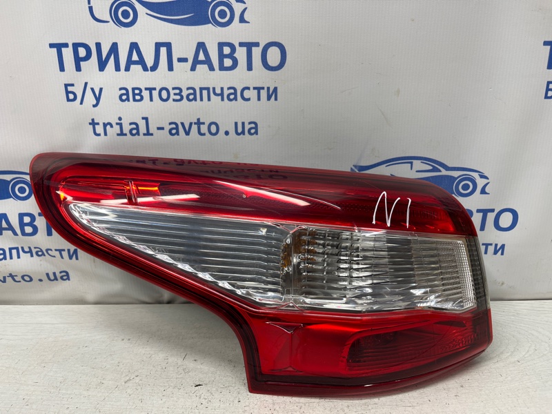 Фонарь задний внешний левый Nissan Qashqai 2013-2022 J11 1.6 diesel R9M 265554EA0A Б/У