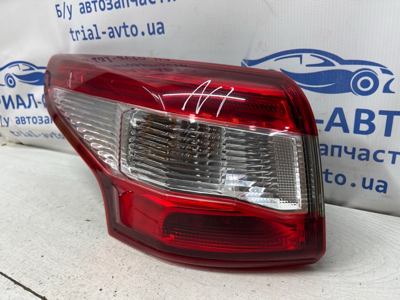Фонарь задний внешний левый Qashqai 2013-2022 J11 1.6 diesel R9M