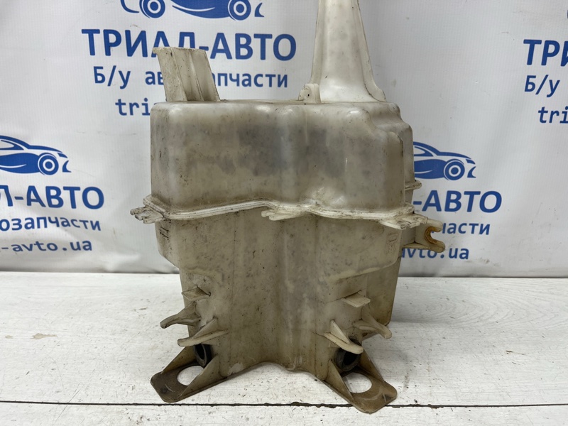 Бачок омывателя IX35 2009-2015 LM 1.7 diesel D4FD Бачок омывателя IX35 2009-2015 LM 1.7 diesel D4FD