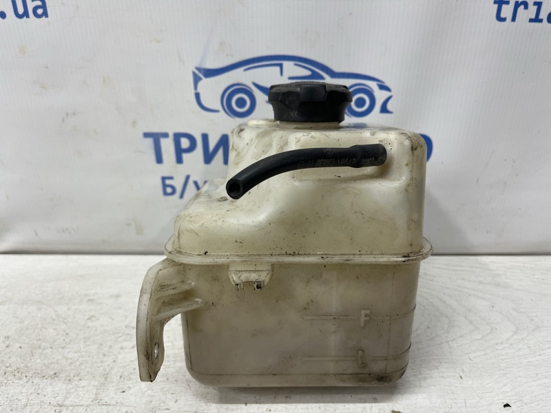 Бачок радиатора (расширительный) IX35 2009-2015 LM 1.7 diesel D4FD Бачок радиатора (расширительный) IX35 2009-2015 LM 1.7 diesel D4FD