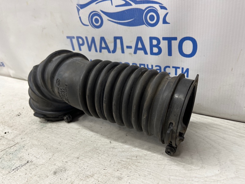 Патрубок воздушного фильтра 3 2013-2019 BM 2.2 diesel Патрубок воздушного фильтра 3 2013-2019 BM 2.2 diesel