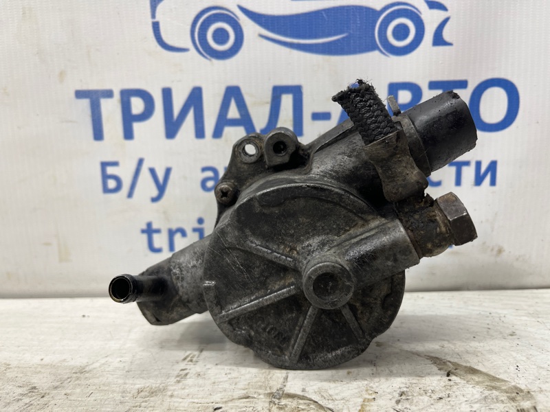 Запчасть вакуумная помпа генератора Mitsubishi Pajero Sport 1996-2008 K9 2.5 Diesel 4D56 MD618922 Б/У Вакуумная помпа генератора Mitsubishi Pajero Sport 1996-2008 K9 2.5 Diesel 4D56 MD618922 Б/У