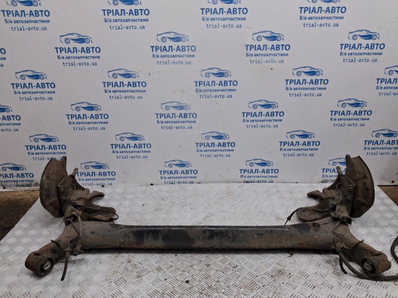 Запчасть балка задней подвески Nissan Qashqai 2013-2022 J11 1.6 diesel R9M 555014EA0A Б/У Балка задней подвески Nissan Qashqai 2013-2022 J11 1.6 diesel R9M 555014EA0A Б/У