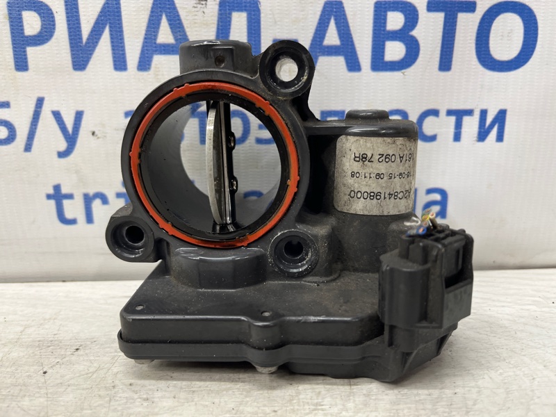 Запчасть заслонка дроссельная Nissan Qashqai 2013-2022 J11 1.6 diesel R9M 1611800Q0G Б/У Заслонка дроссельная Nissan Qashqai 2013-2022 J11 1.6 diesel R9M 1611800Q0G Б/У