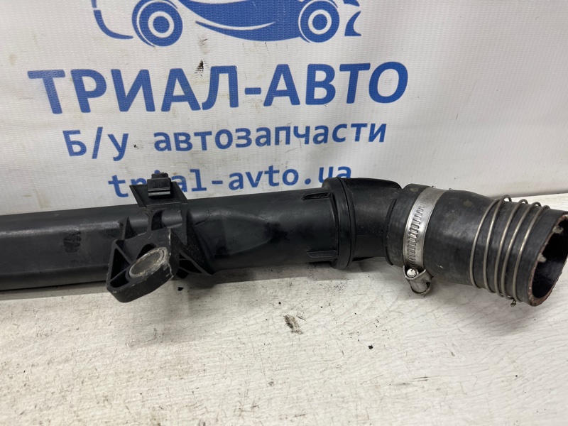 Патрубок турбины Qashqai 2013-2022 J11 1.6 diesel R9M Патрубок турбины Qashqai 2013-2022 J11 1.6 diesel R9M