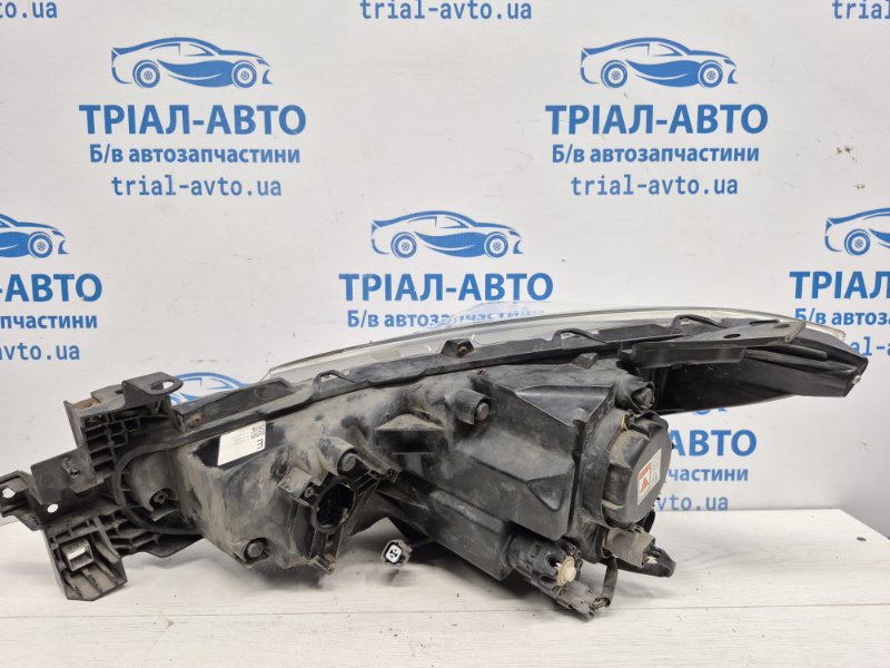 Фара правая Ксенон 3 2013-2019 BM 2.2 diesel Фара правая Ксенон 3 2013-2019 BM 2.2 diesel