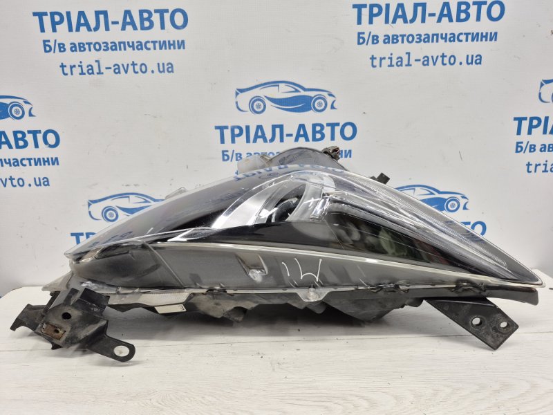 Фара правая Ксенон 3 2013-2019 BM 2.2 diesel Фара правая Ксенон 3 2013-2019 BM 2.2 diesel