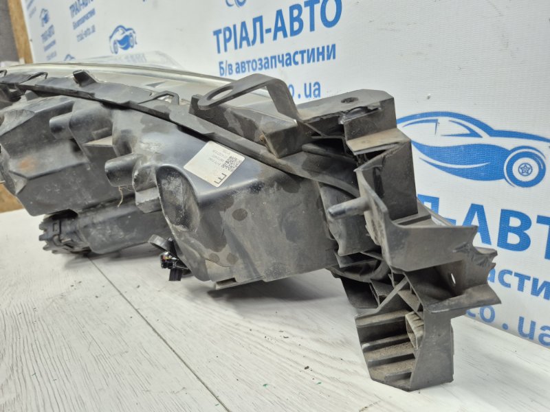 Фара левая Ксенон 3 2013-2019 BM 2.2 diesel Фара левая Ксенон 3 2013-2019 BM 2.2 diesel