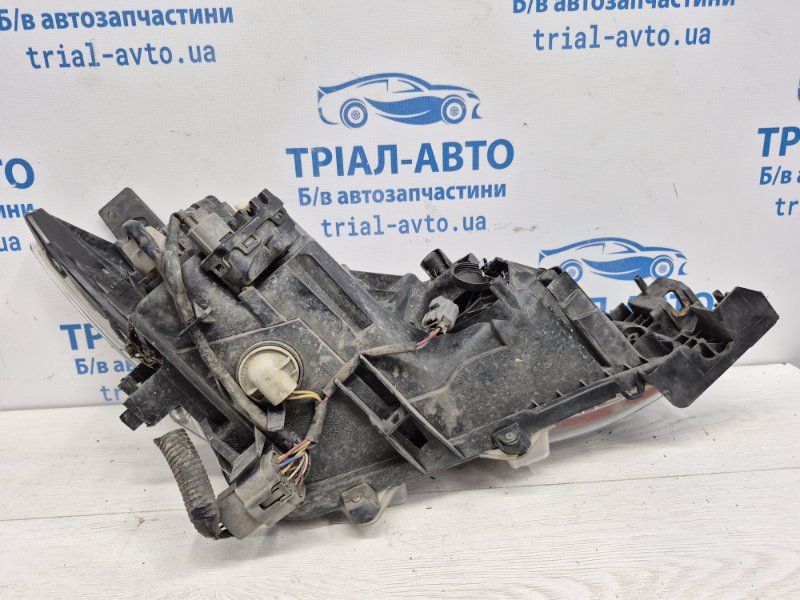 Фара левая Ксенон 3 2013-2019 BM 2.2 diesel Фара левая Ксенон 3 2013-2019 BM 2.2 diesel
