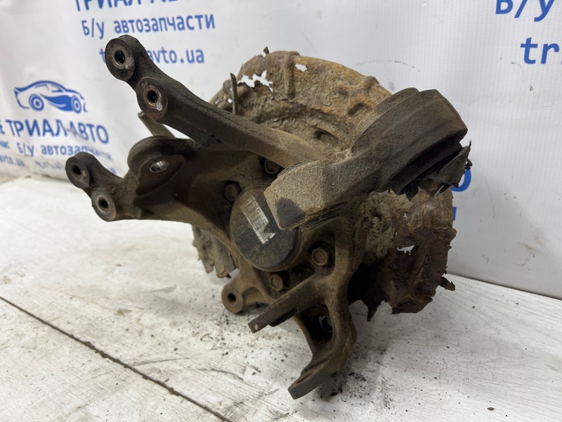 Цапфа задняя левая со ступицей Hyundai IX35 LM 1.7 diesel D4FD Цапфа задняя левая со ступицей Hyundai IX35 LM 1.7 diesel D4FD