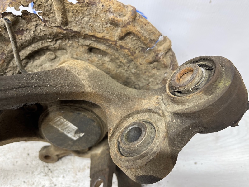 Цапфа задняя левая со ступицей IX35 2009-2015 LM 1.7 diesel D4FD Цапфа задняя левая со ступицей IX35 2009-2015 LM 1.7 diesel D4FD