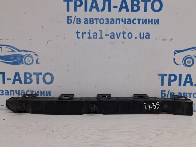 Запчасть кронштейн бампера задний правый Hyundai IX35 2009-2015 LM 1.7 diesel D4FD 866142Y000 Б/У Кронштейн бампера задний правый Hyundai IX35 2009-2015 LM 1.7 diesel D4FD 866142Y000 Б/У