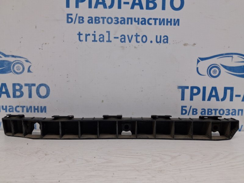 Кронштейн бампера задний правый Hyundai IX35 LM 1.7 diesel D4FD Кронштейн бампера задний правый Hyundai IX35 LM 1.7 diesel D4FD