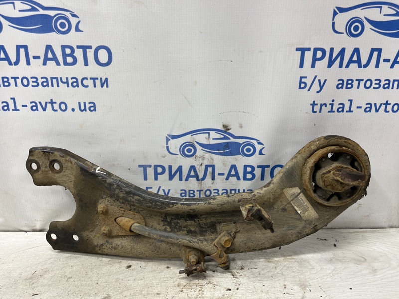Запчасть рычаг задний продольный левый Hyundai IX35 2009-2015 LM 1.7 diesel D4FD 552702Y000 Б/У Рычаг задний продольный левый Hyundai IX35 2009-2015 LM 1.7 diesel D4FD 552702Y000 Б/У