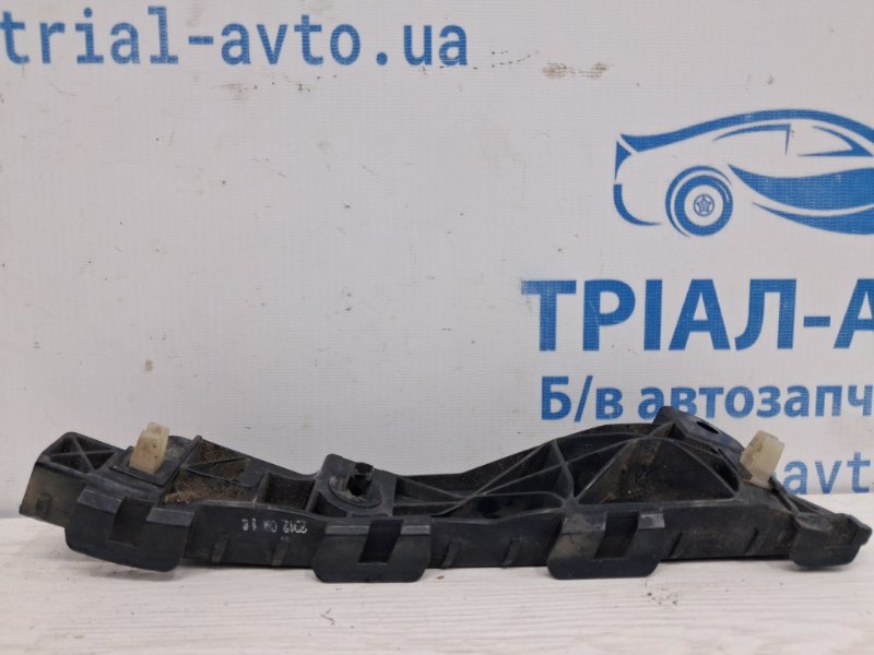 Кронштейн бампера передний правый IX35 2009-2015 LM 1.7 diesel D4FD Кронштейн бампера передний правый IX35 2009-2015 LM 1.7 diesel D4FD