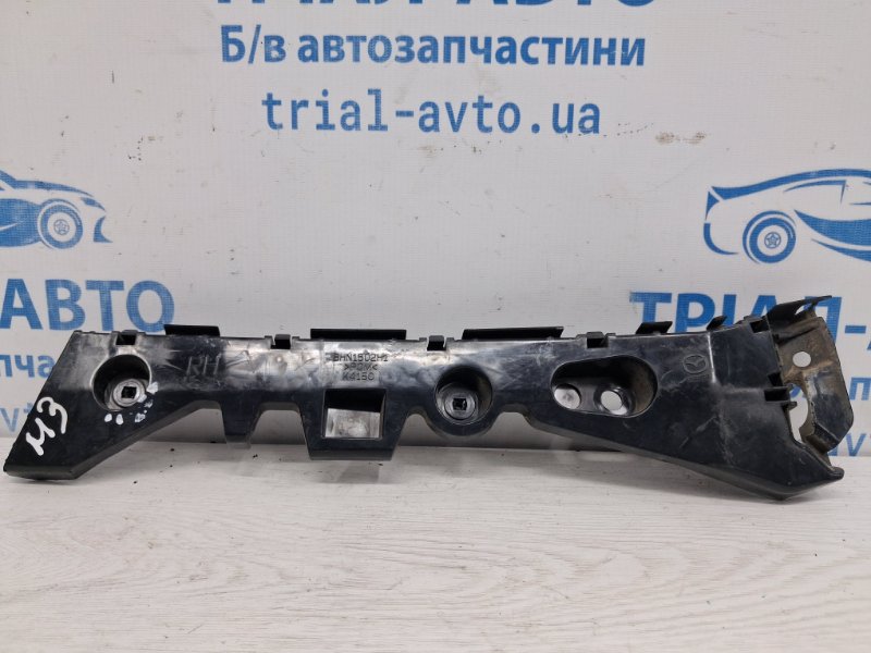 Запчасть кронштейн бампера задний правый Mazda 3 2013-2019 BM 2.2 diesel BHN9502H1 Б/У Кронштейн бампера задний правый Mazda 3 2013-2019 BM 2.2 diesel BHN9502H1 Б/У